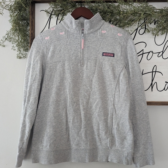 Vineyard Vines Gray Pullover Embroidered Whales small - Picture 1 of 3